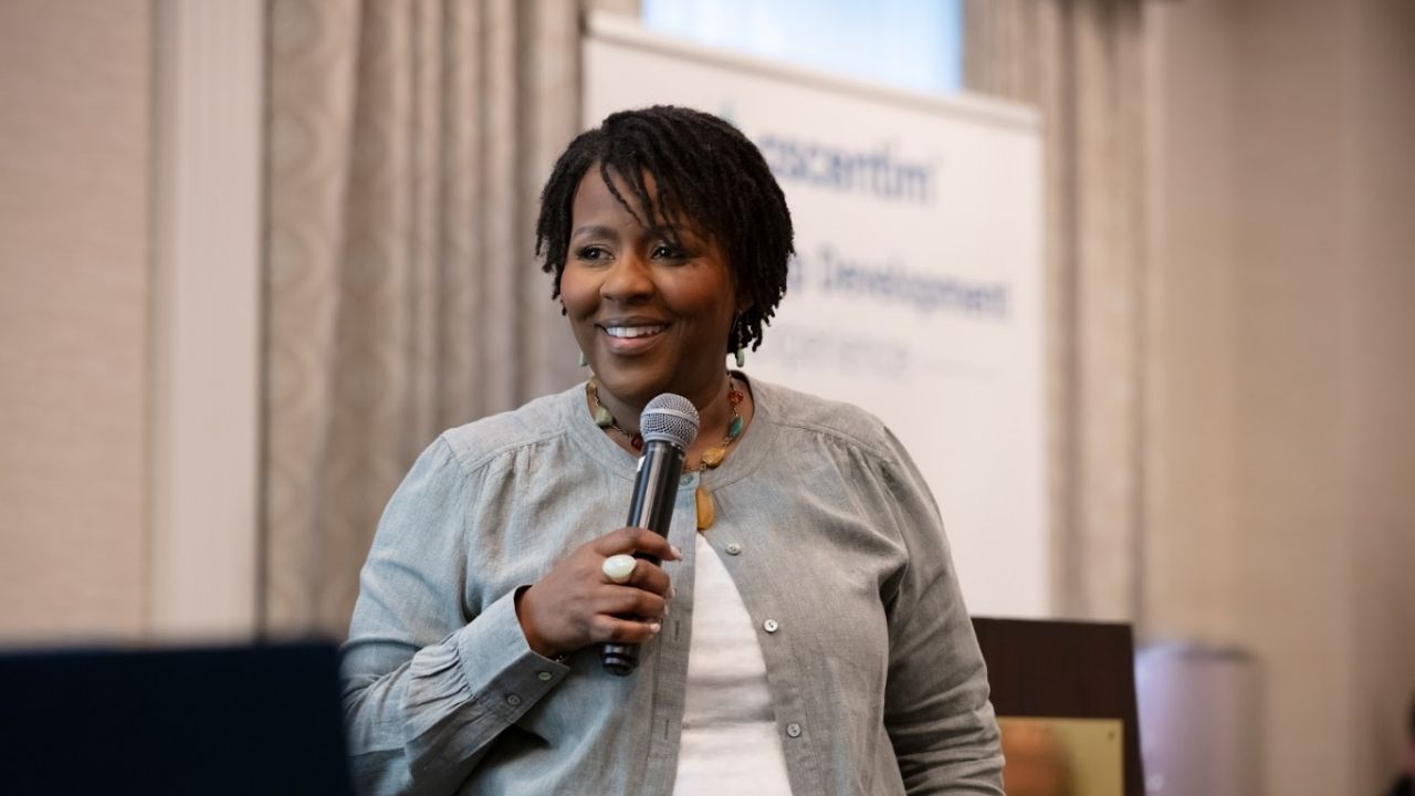 Lisa L. Baker facilitating a leadership development event